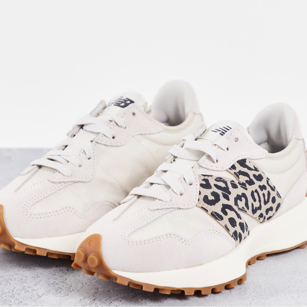 New Balance 327 Sneakers, Women’s 8 Men’s 6